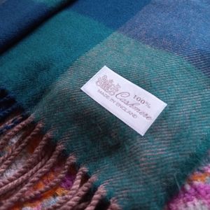 100% cashmere scarf